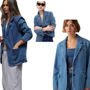 GAP Blue Jean Denim Jacket Blazer with Notched Lapel and Relaxed Fit Medium Tall